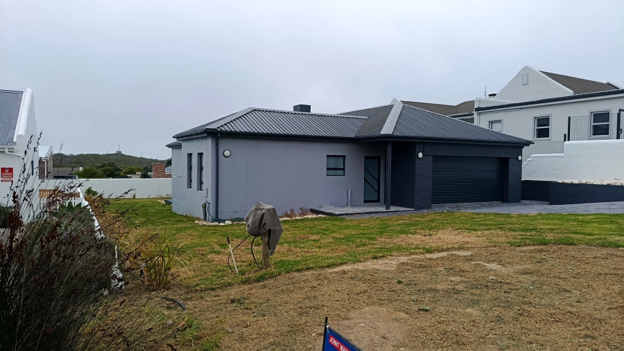 3 Bedroom Property for Sale in Oceanview Heights Western Cape